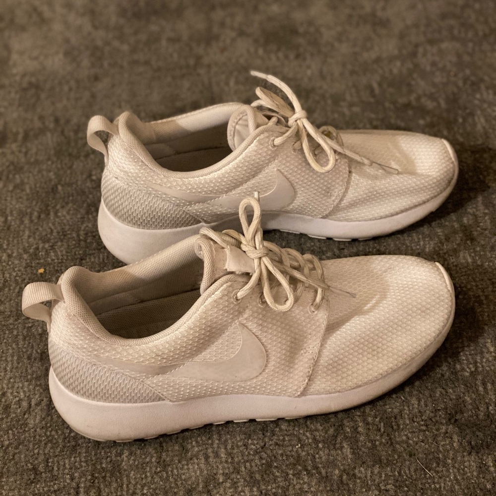 NIKE Roshe One